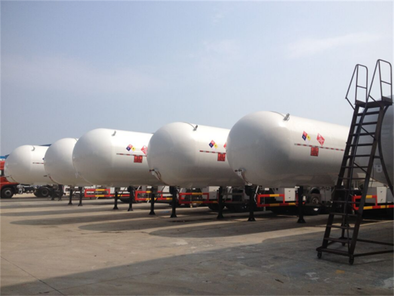 Fuel Tank Truck-Picture7